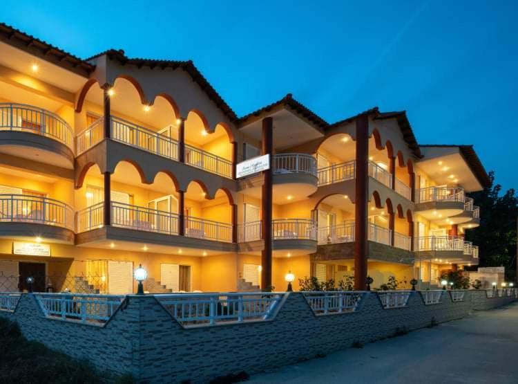 House Aggeliki Hotell Kalamítsion Eksteriør bilde